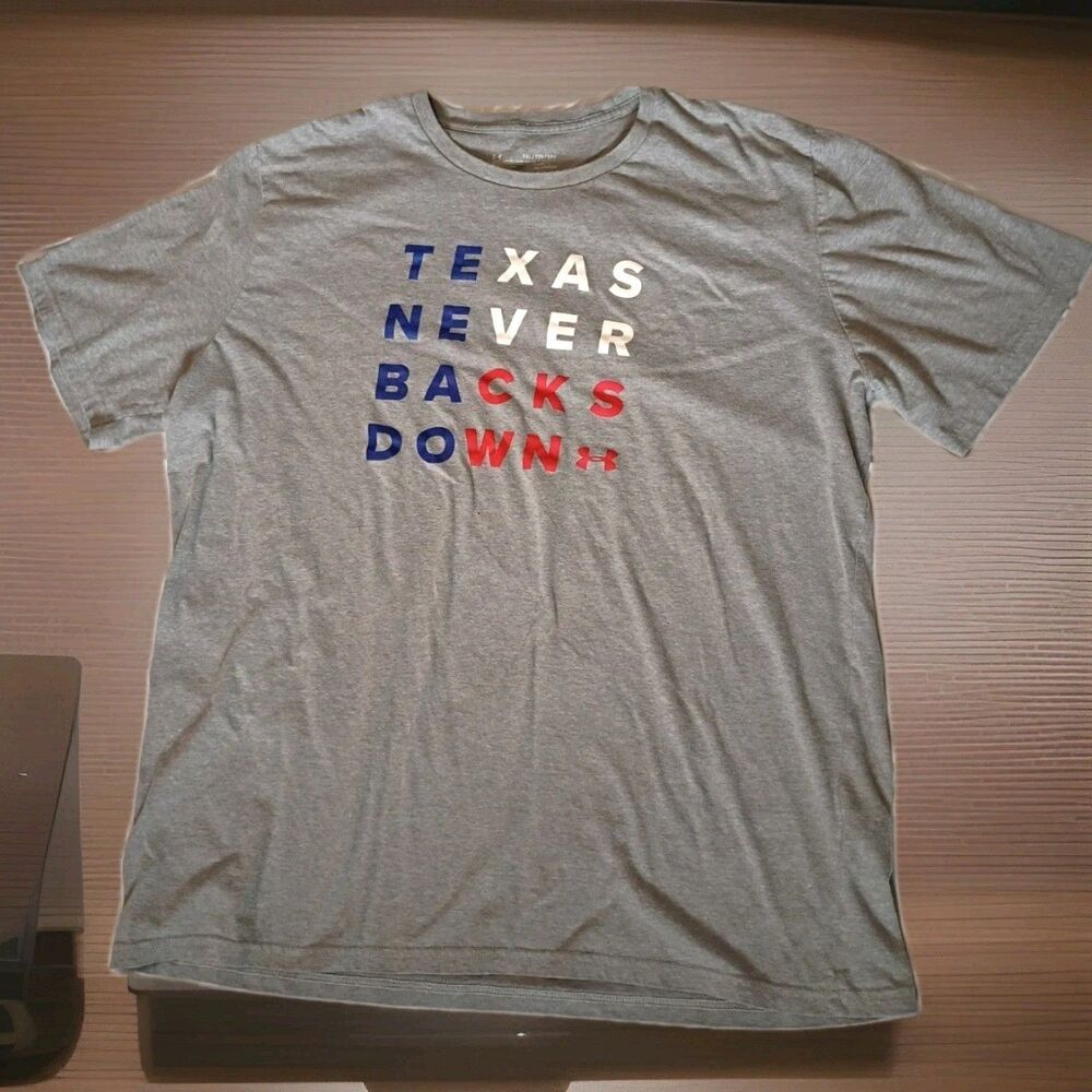 UNDER ARMOUR Men Size XXL T-shirt Gray TEXAS NEVER BACK DOWN